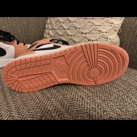 Air Jordan 1 Mid GS ‘Pink Quartz’ - Picture 3 of 5